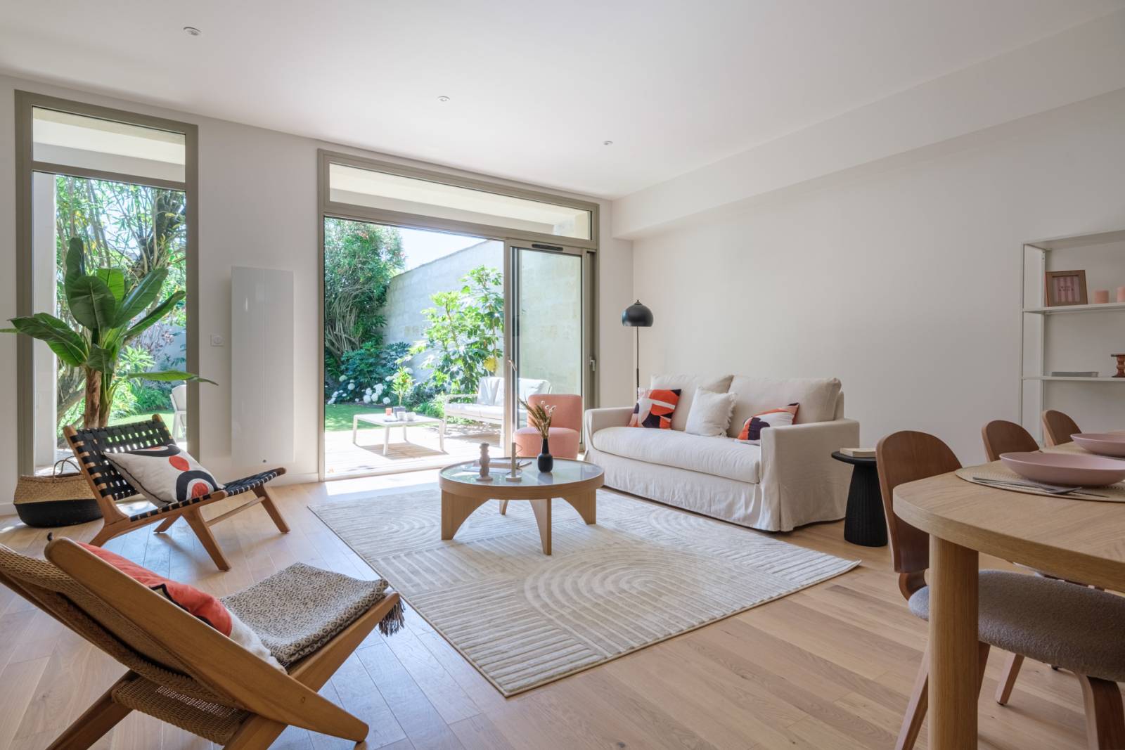 MAISON AVEC SEJOUR PLAIN PIED SUR JARDIN