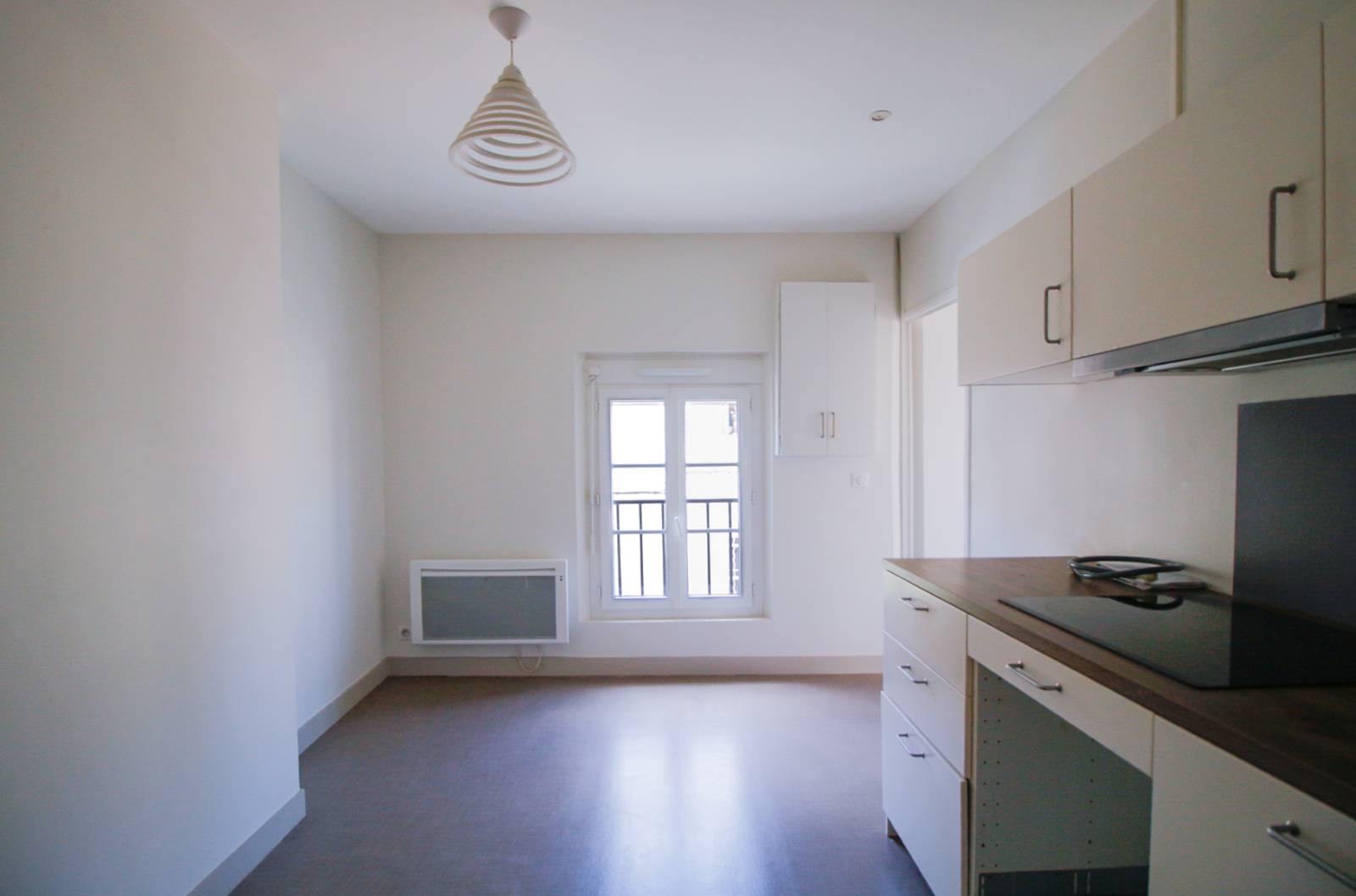 APPARTEMENT DEUX PIECES A VENDRE BORDEAUX BARRIERE DE PESSAC / TONDU