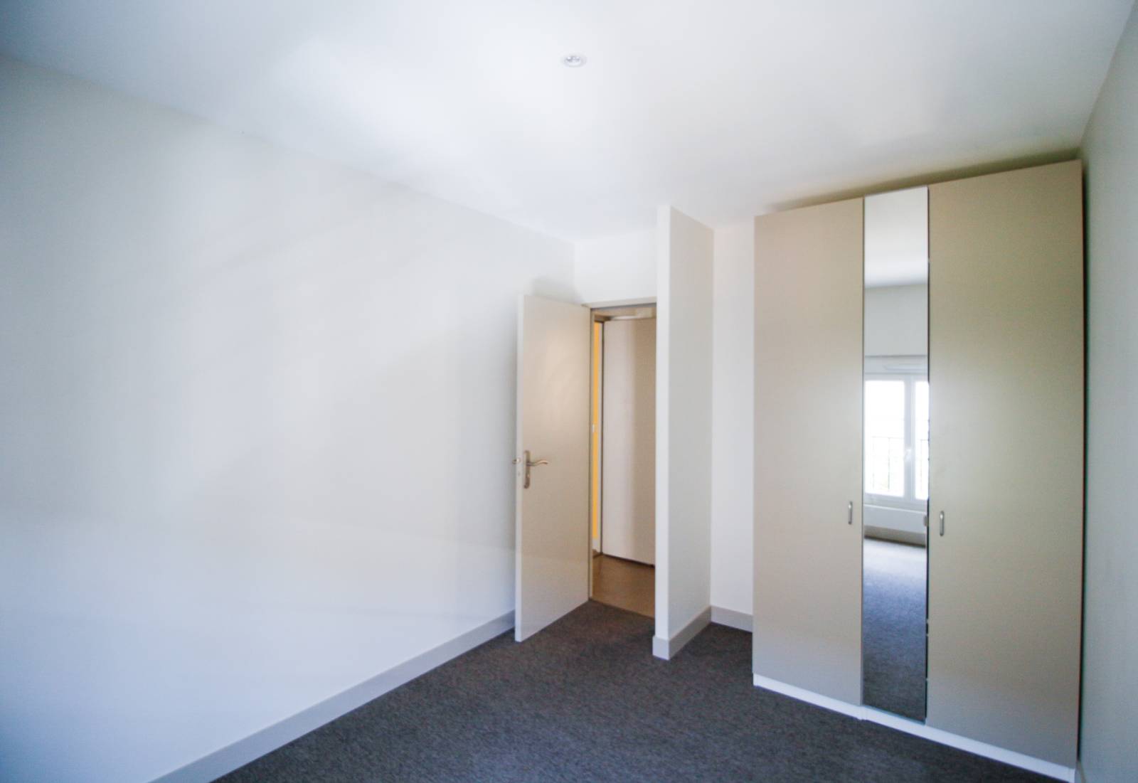 APPARTEMENT DEUX PIECES A VENDRE BORDEAUX BARRIERE DE PESSAC / TONDU