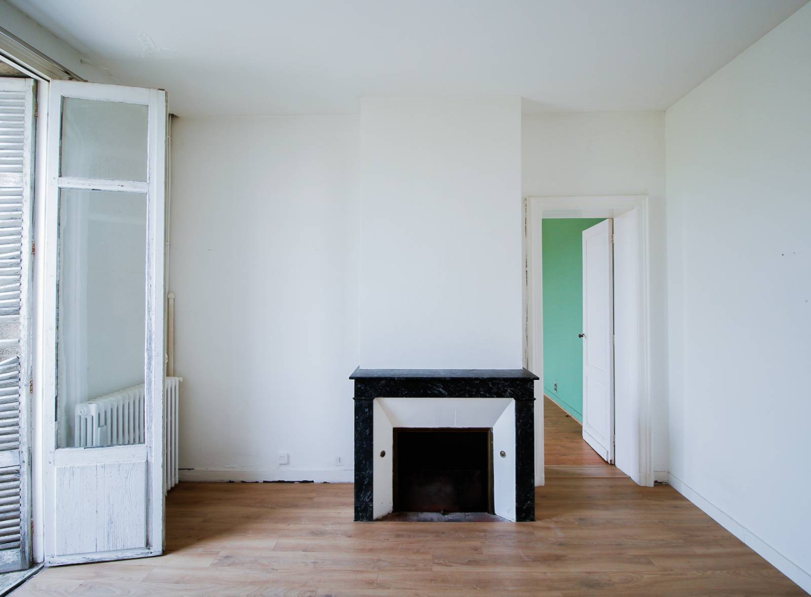 APPARTEMENT DANS UN IMMEUBLE EN PIERRE