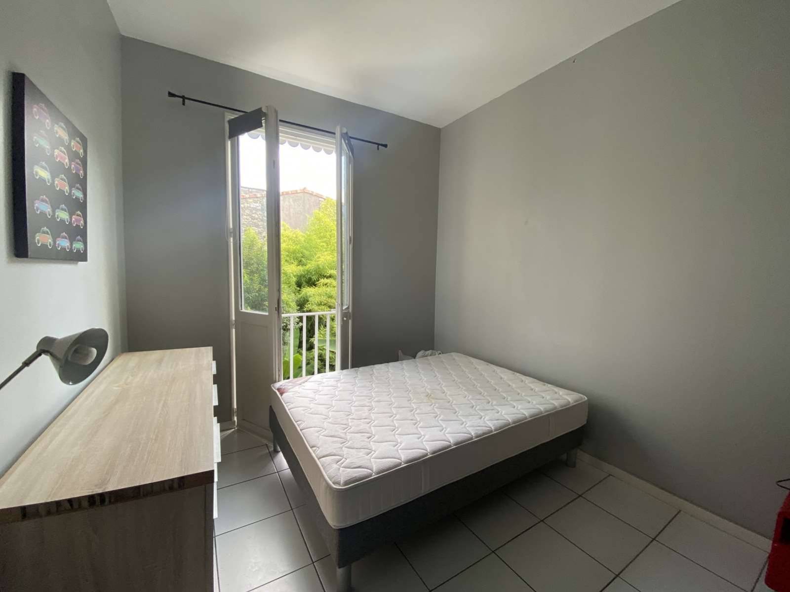 A LOUER STUDIO MEUBLE BORDEAUX - PEY BERLAND 