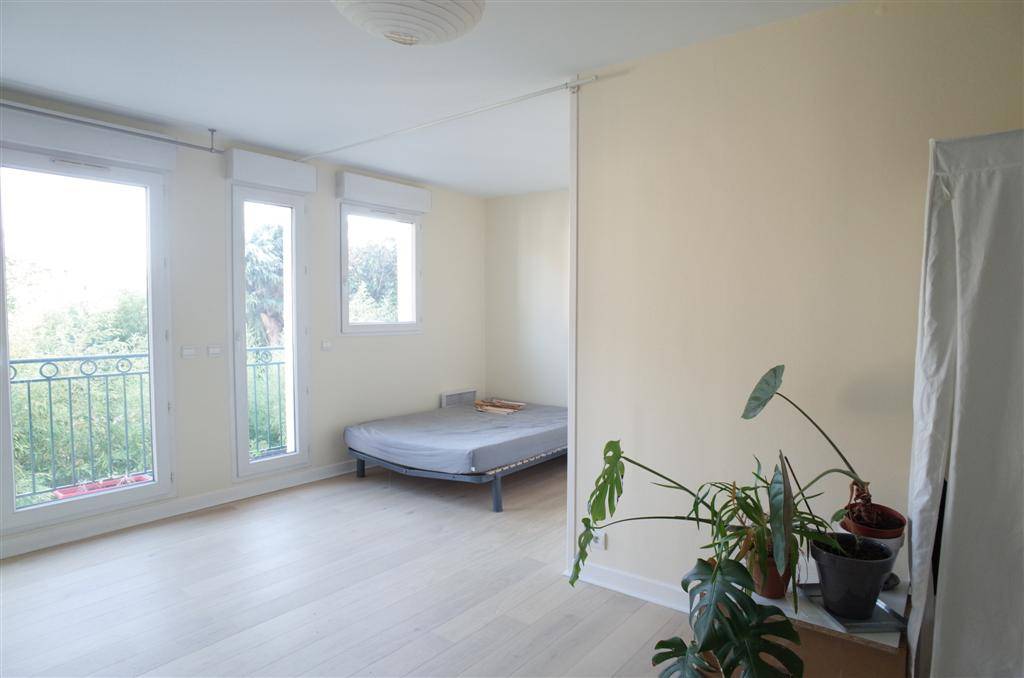 T1 lumineux Bordeaux