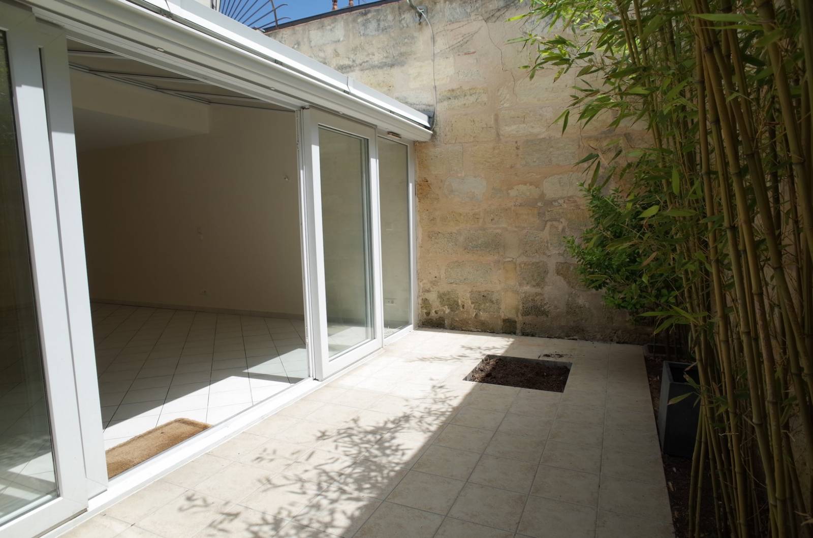 Maison avec terrasse et garage