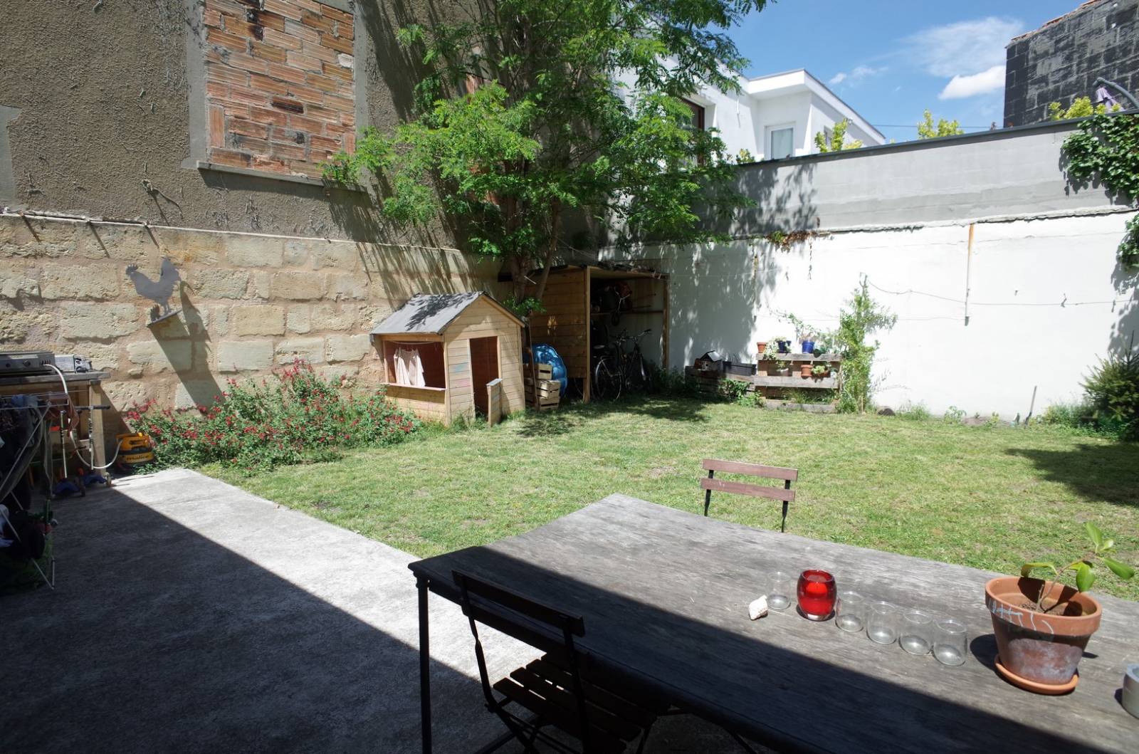 A LOUER MAISON AVEC JARDIN