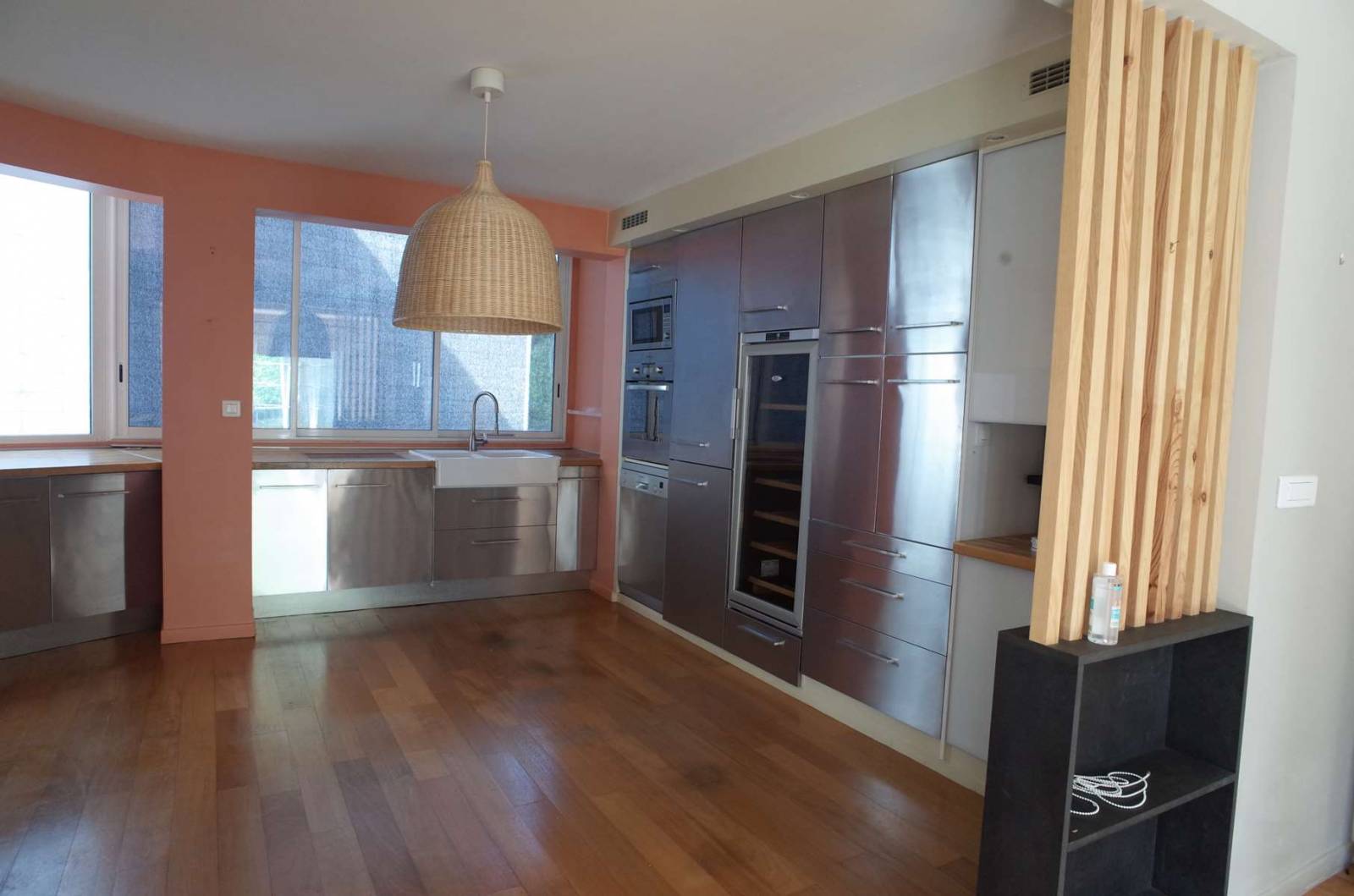 APPARTEMENT A LOUER DEUX CHAMBRES ET UN BUREAU