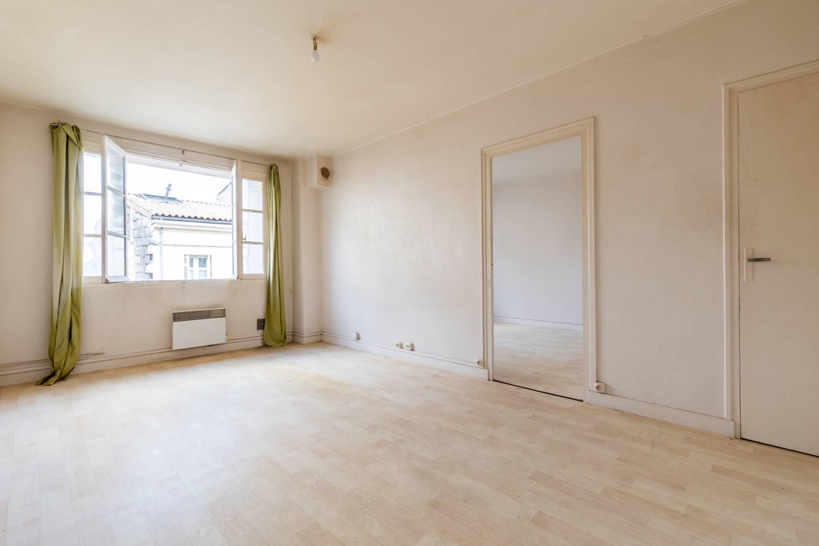 APPARTEMENT T2 SAINT-SEURIN