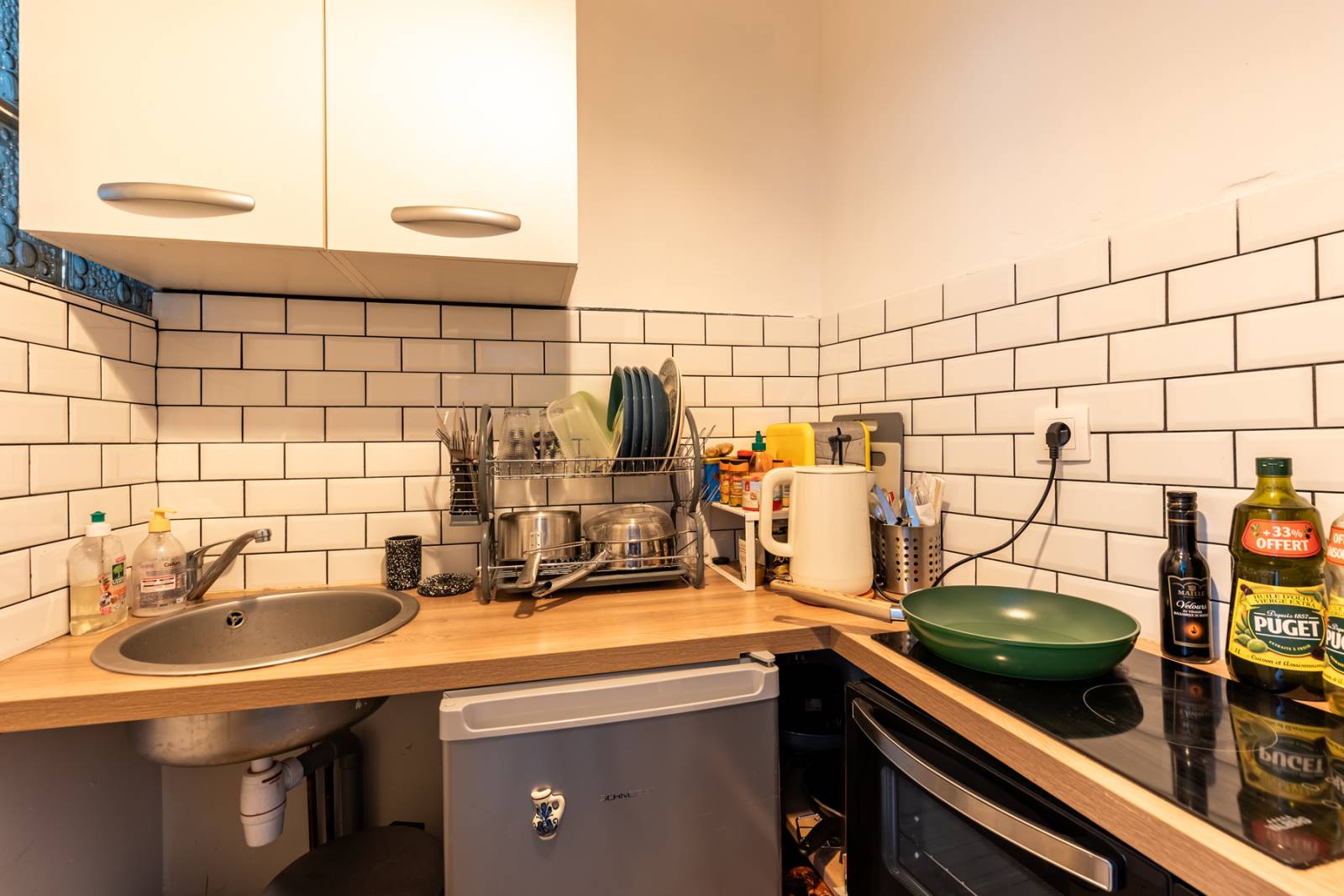 STUDIO AVEC COIN CUISINE