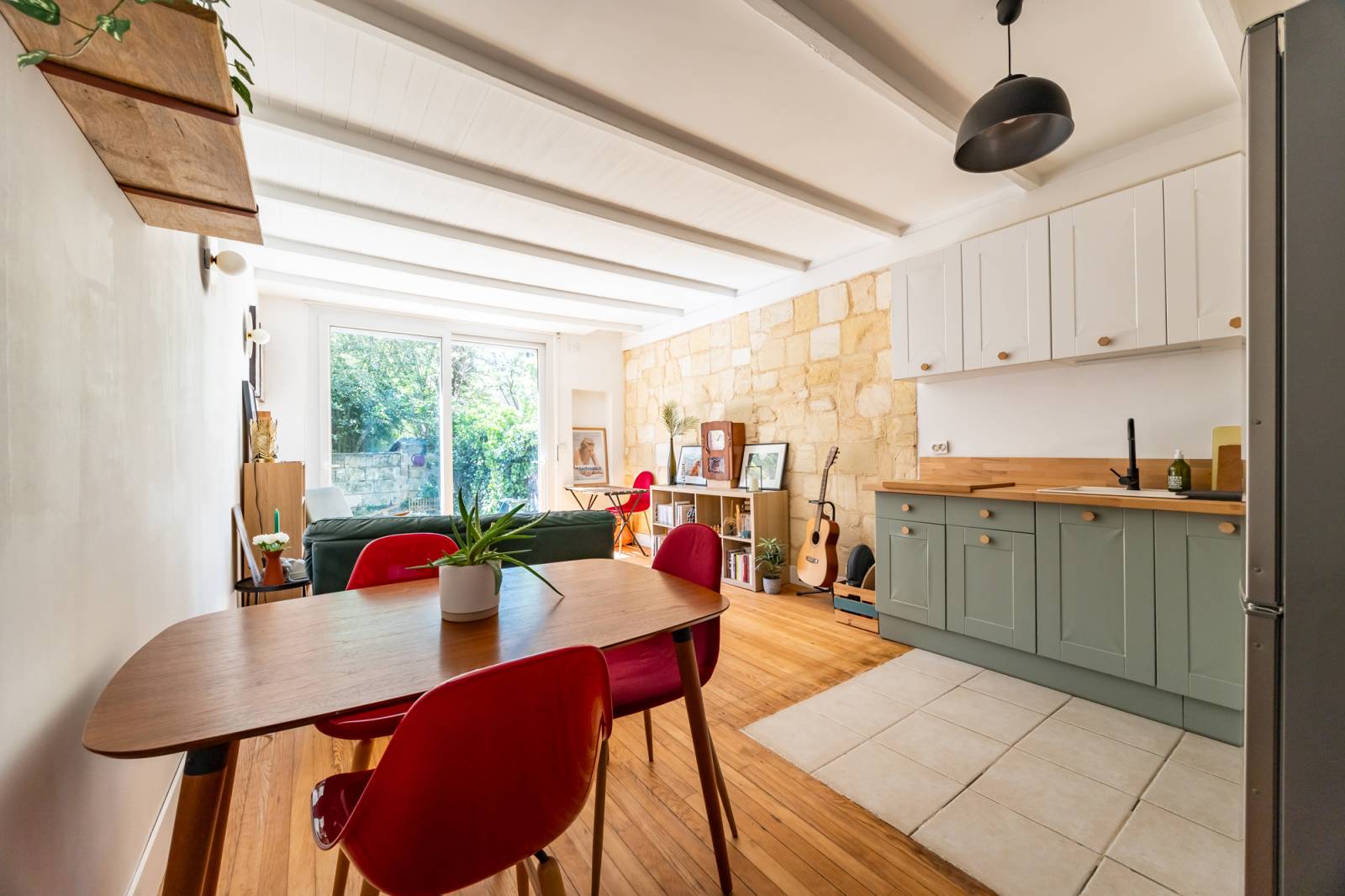 APPARTEMENT 2 CHAMBRES AVEC JARDIN