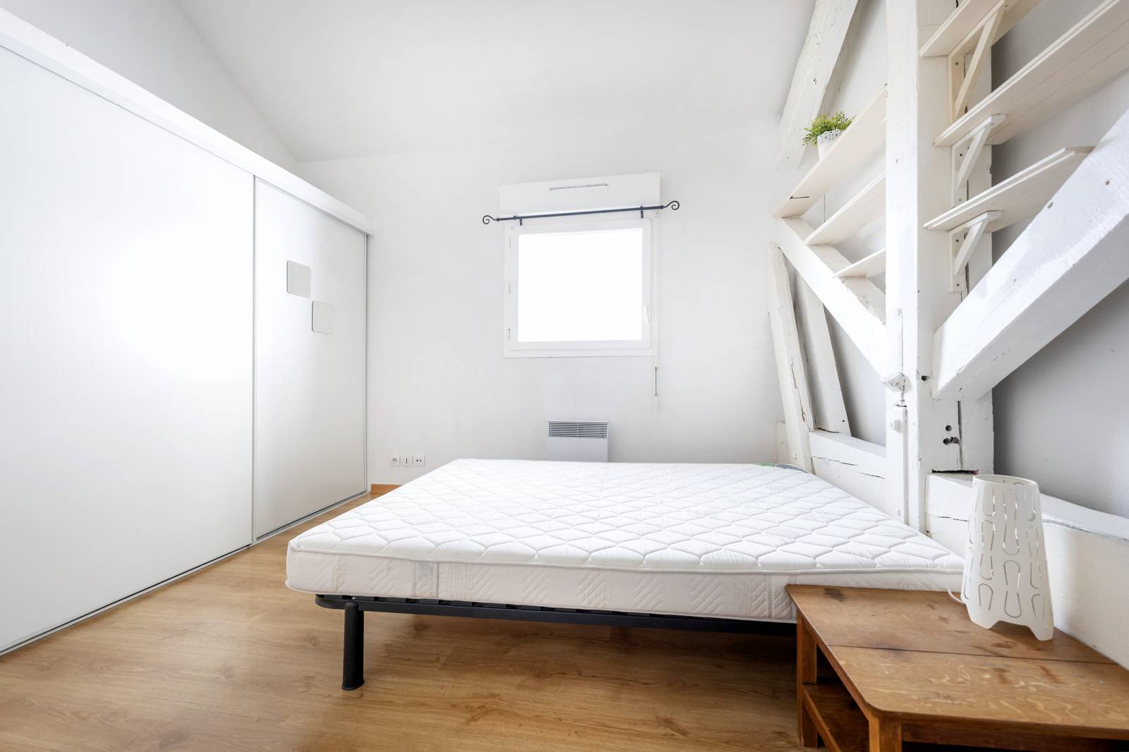 A LOUER T2 MEUBLE BORDEAUX - ORNANO 