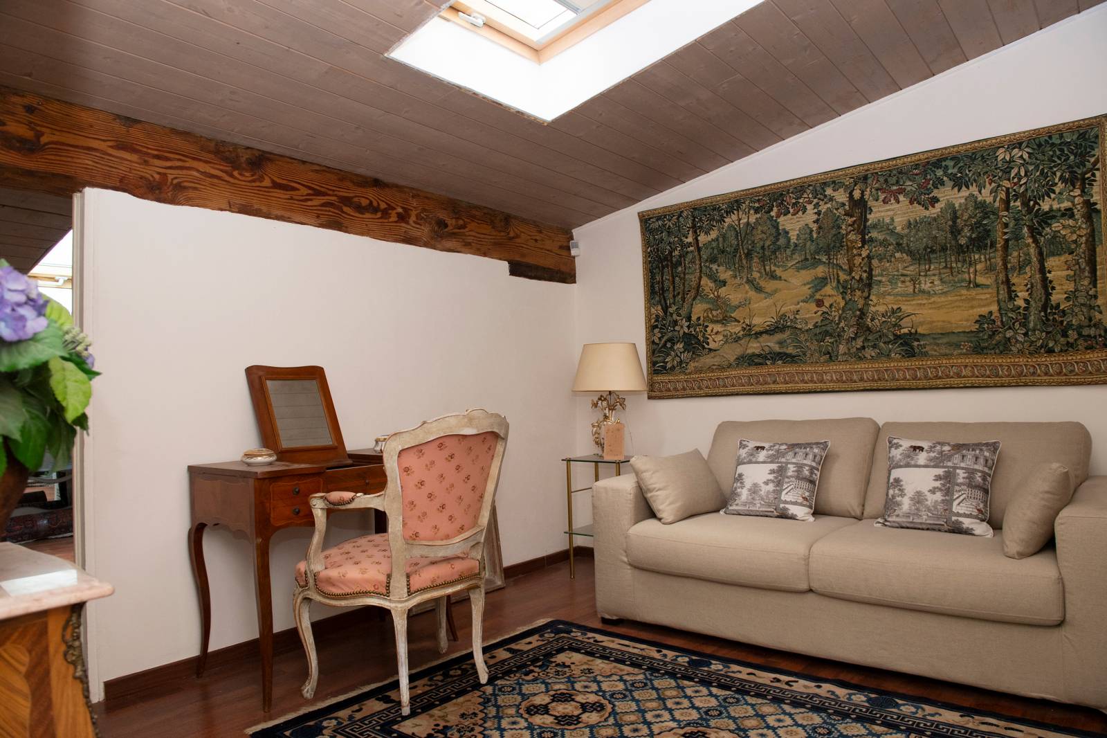 A VENDRE BORDEAUX ENTRE GAMBETTA ET FONDAUDEGE MAISON AVEC GARAGE DANS UNE RUE CALME