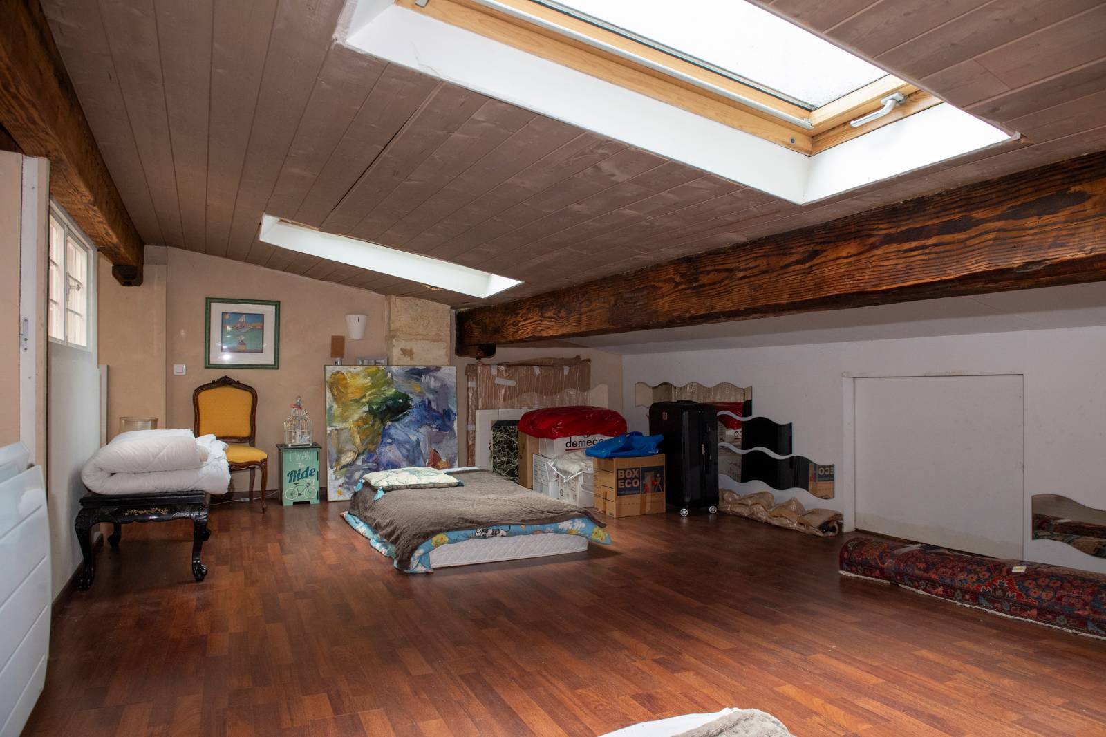 A VENDRE BORDEAUX ENTRE GAMBETTA ET FONDAUDEGE MAISON AVEC GARAGE DANS UNE RUE CALME