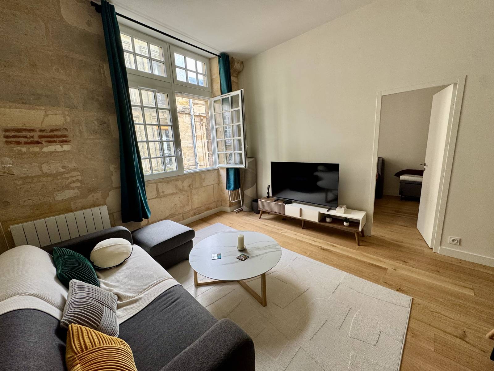 Location appartement T2 meublé à Bordeaux – Quartier Saint-Michel / Porte de Bourgogne