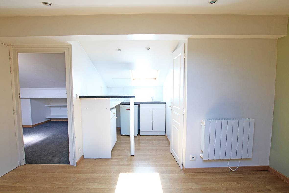 A VENDRE STUDIO A BORDEAUX PETITE COPRO