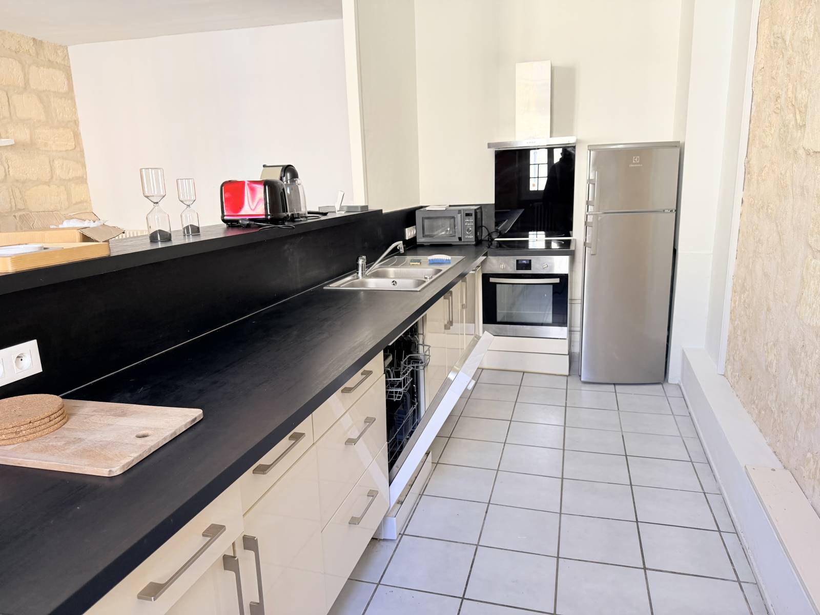 Location T3 meublé 91 m² à Bordeaux – Charme de l’ancien – Cours de la Martinique