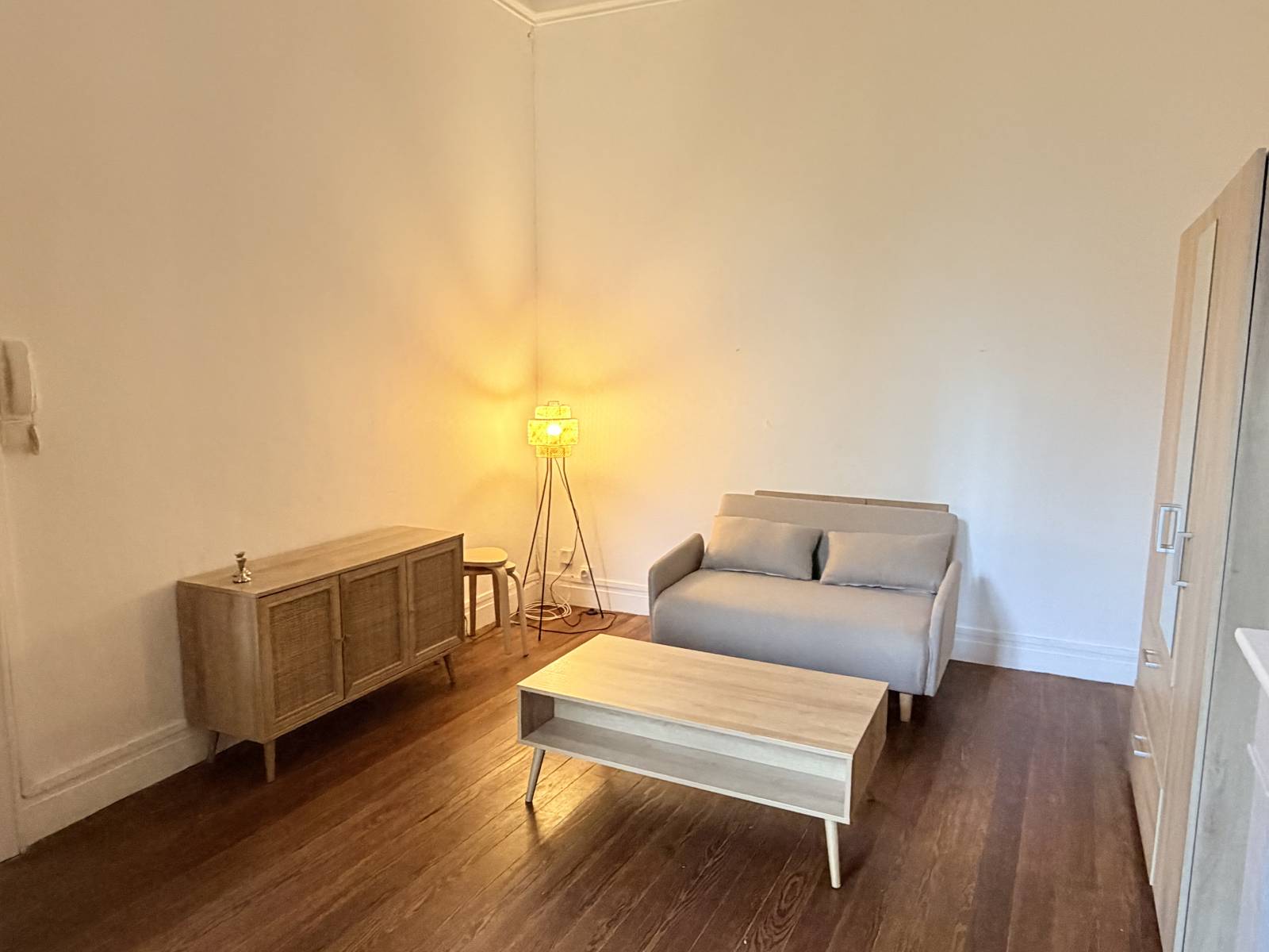 A LOUER STUDIO BORDEAUX - SAINT SEURIN MEUBLE