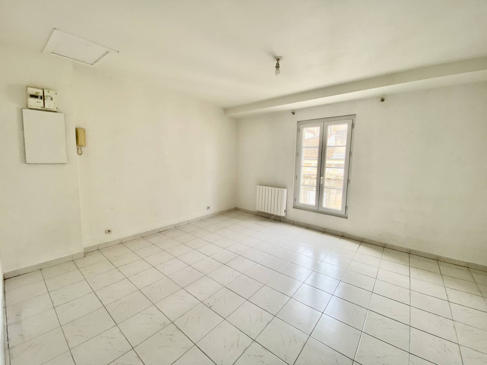 Location studio – Quartier Saint-Michel, Bordeaux (33000)