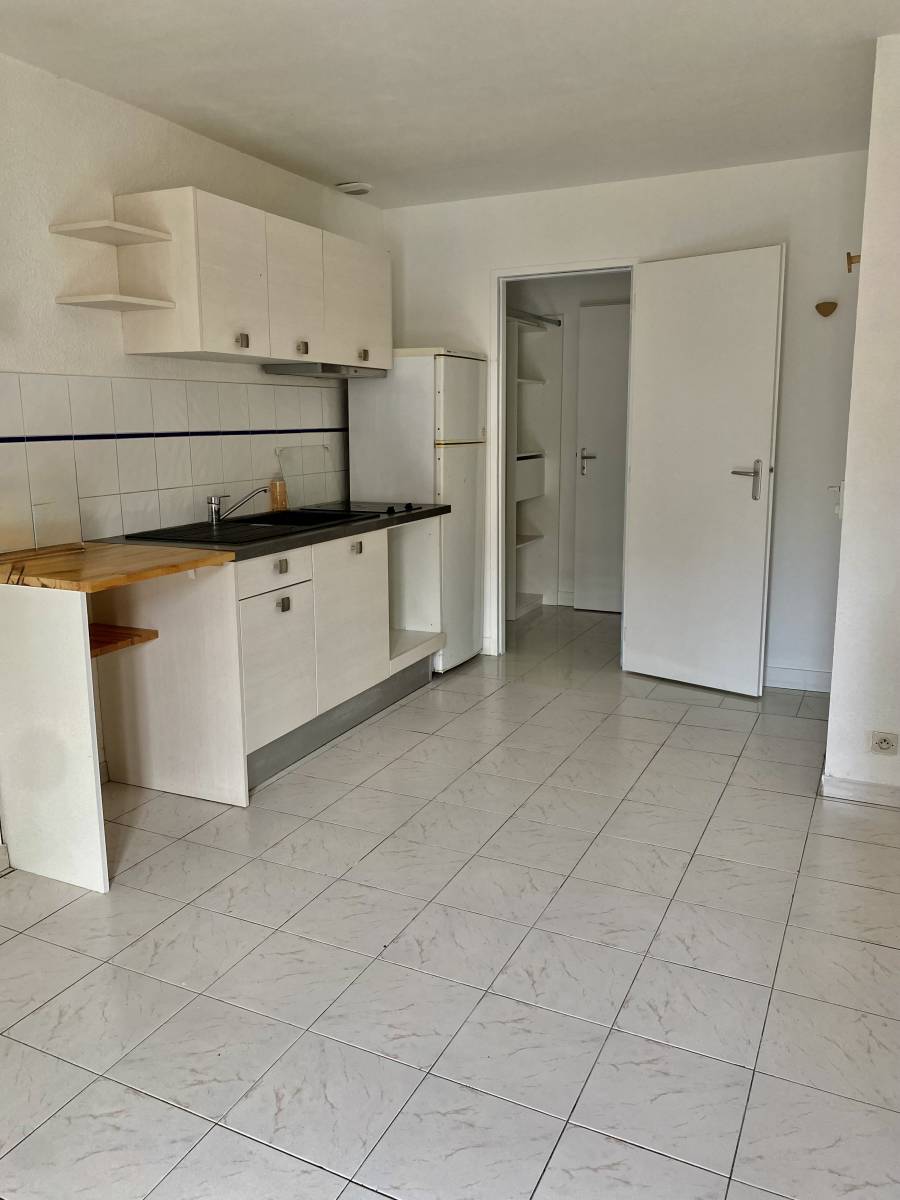 Location studio – Quartier Saint-Michel, Bordeaux (33000)