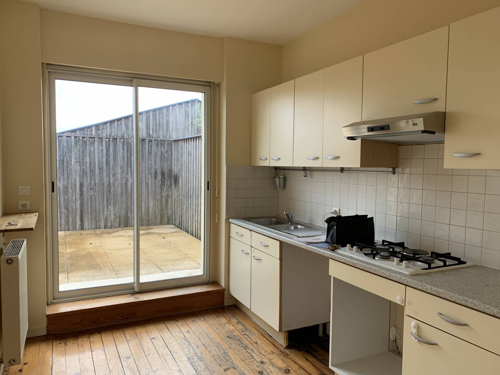 A LOUER MAISON BORDEAUX JARDIN PUBLIC 