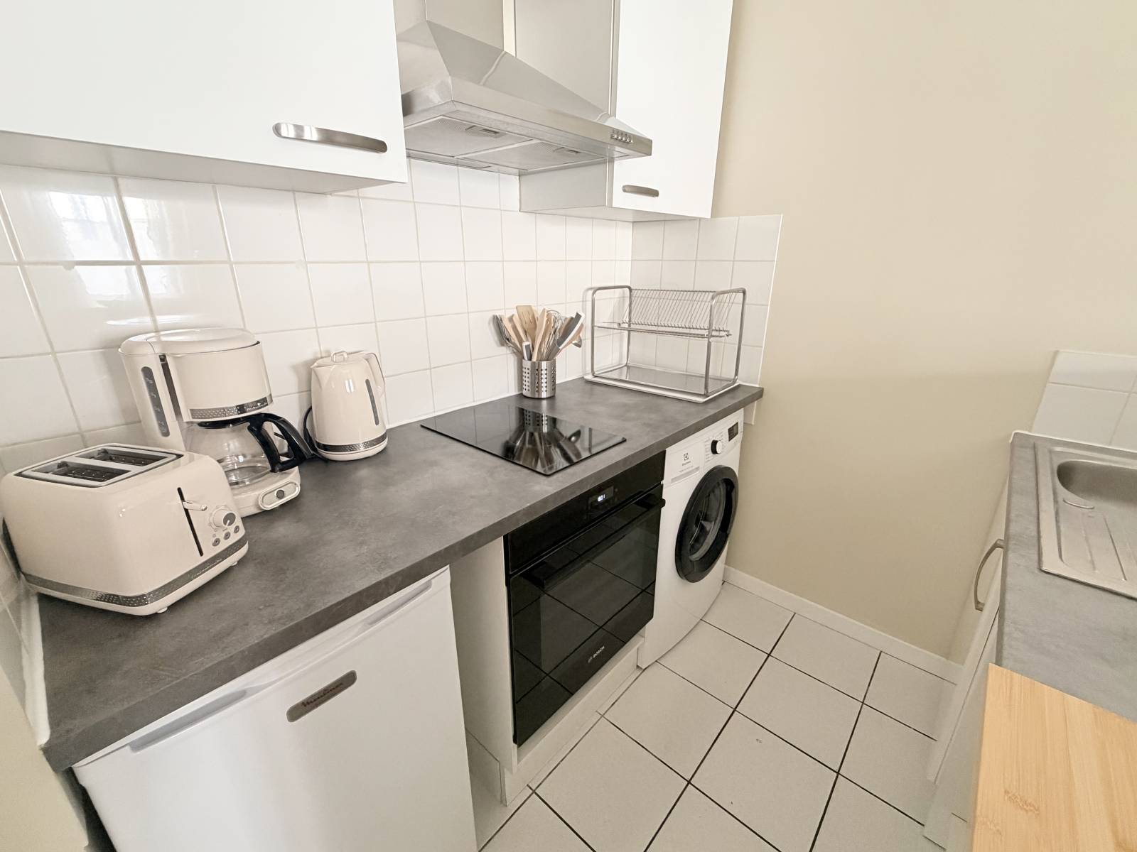 Location T2 meublé Bordeaux centre – 38m² avec cour privative –  rue de Pessac