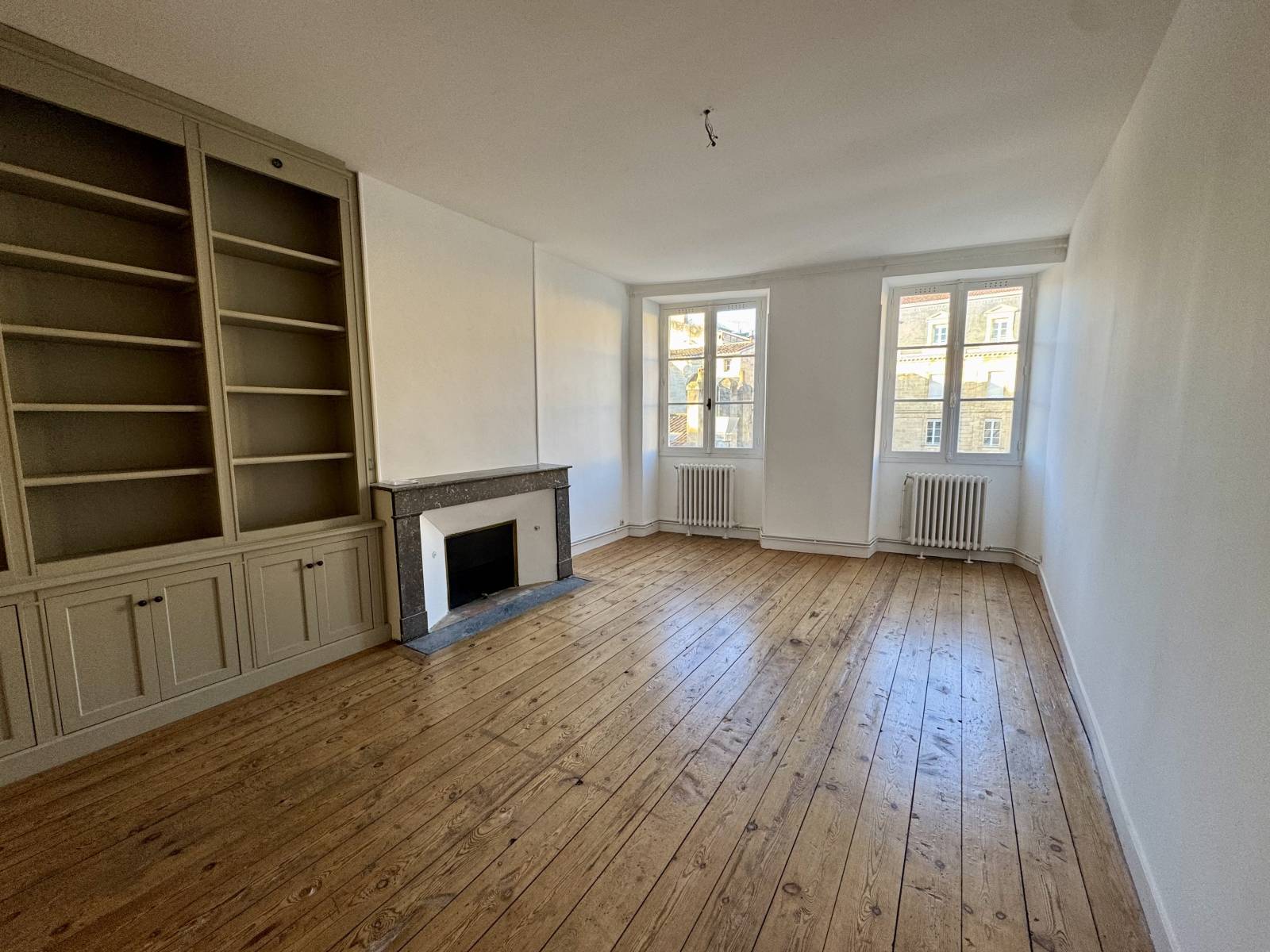 Superbe 3 pièces rénové, au cœur du Palais Gallien