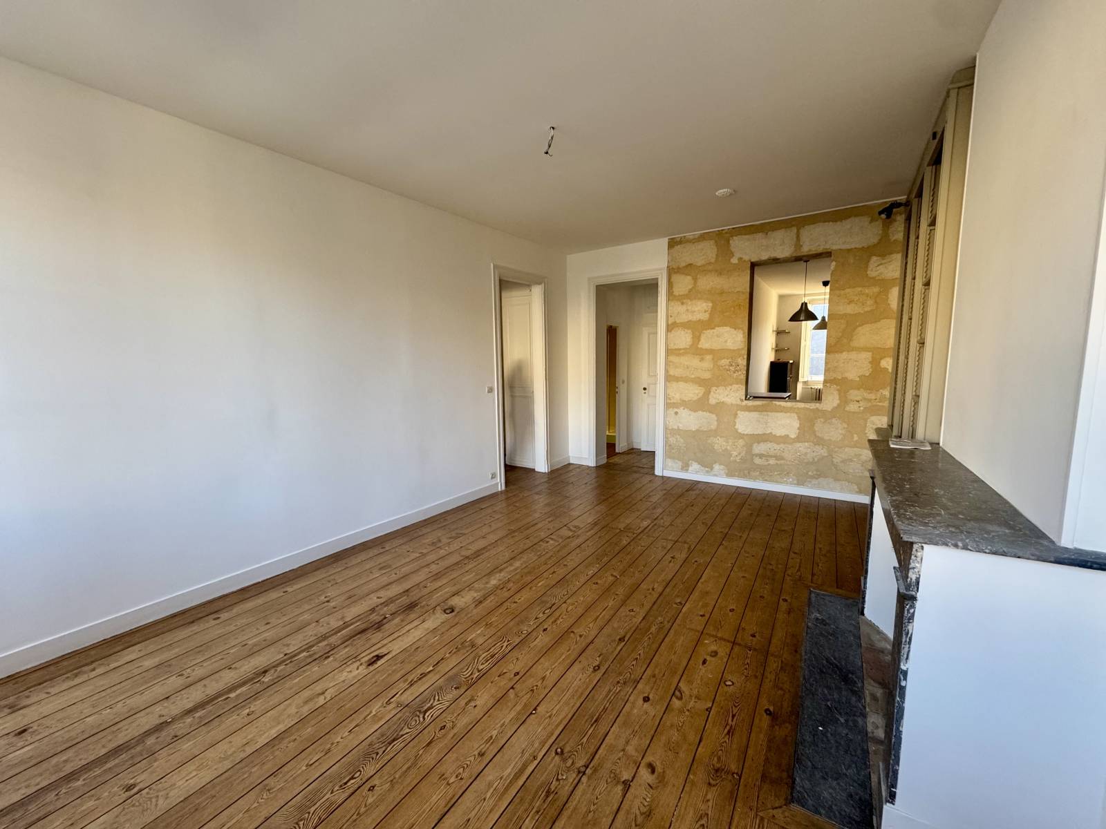 Superbe 3 pièces rénové, au cœur du Palais Gallien