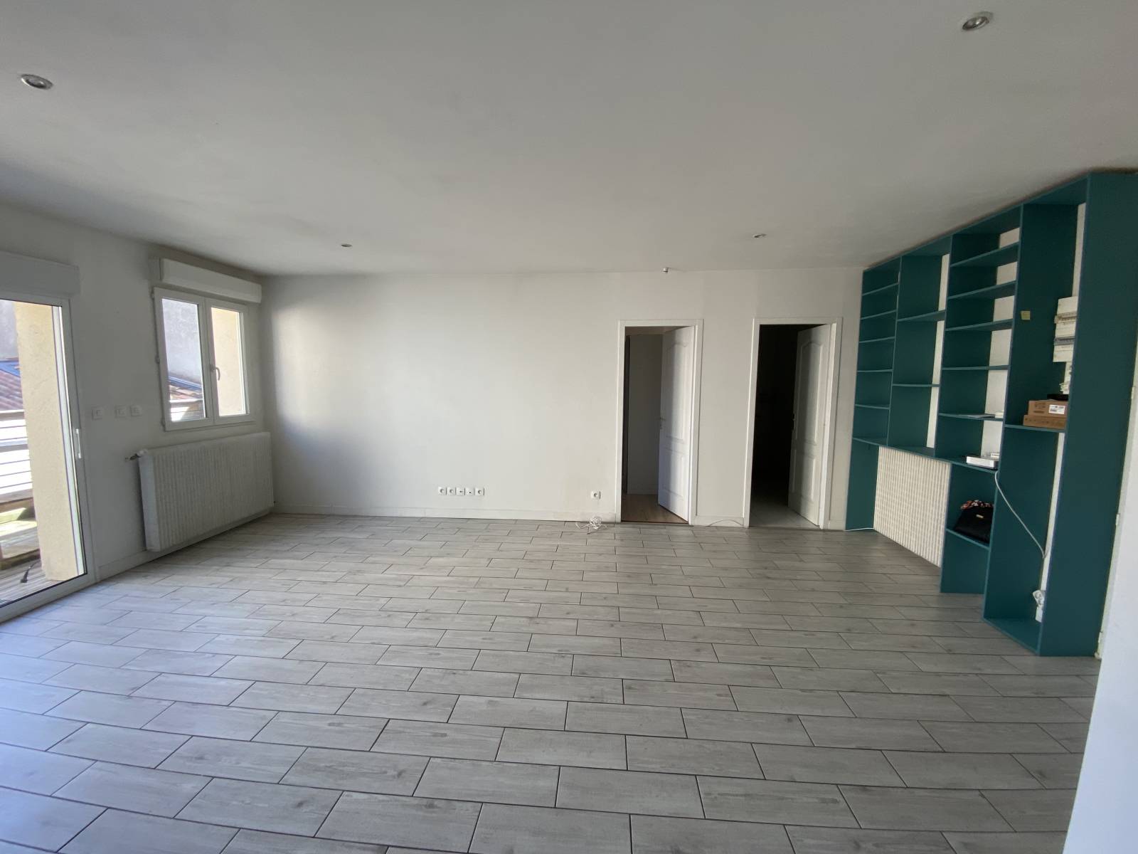 A LOUER APPARTEMENT T2 TERRASSE BORDEAUX - CHARTRONS 