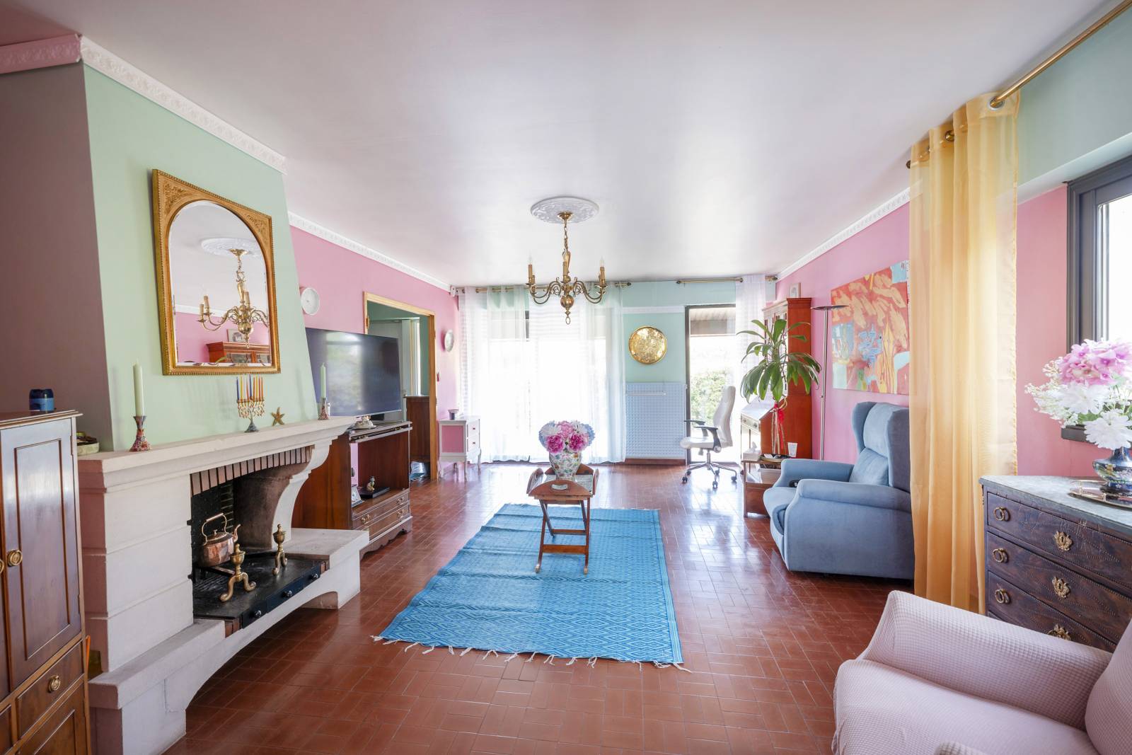 MAISON DE PLAIN PIED AVEC GRAND JARDIN