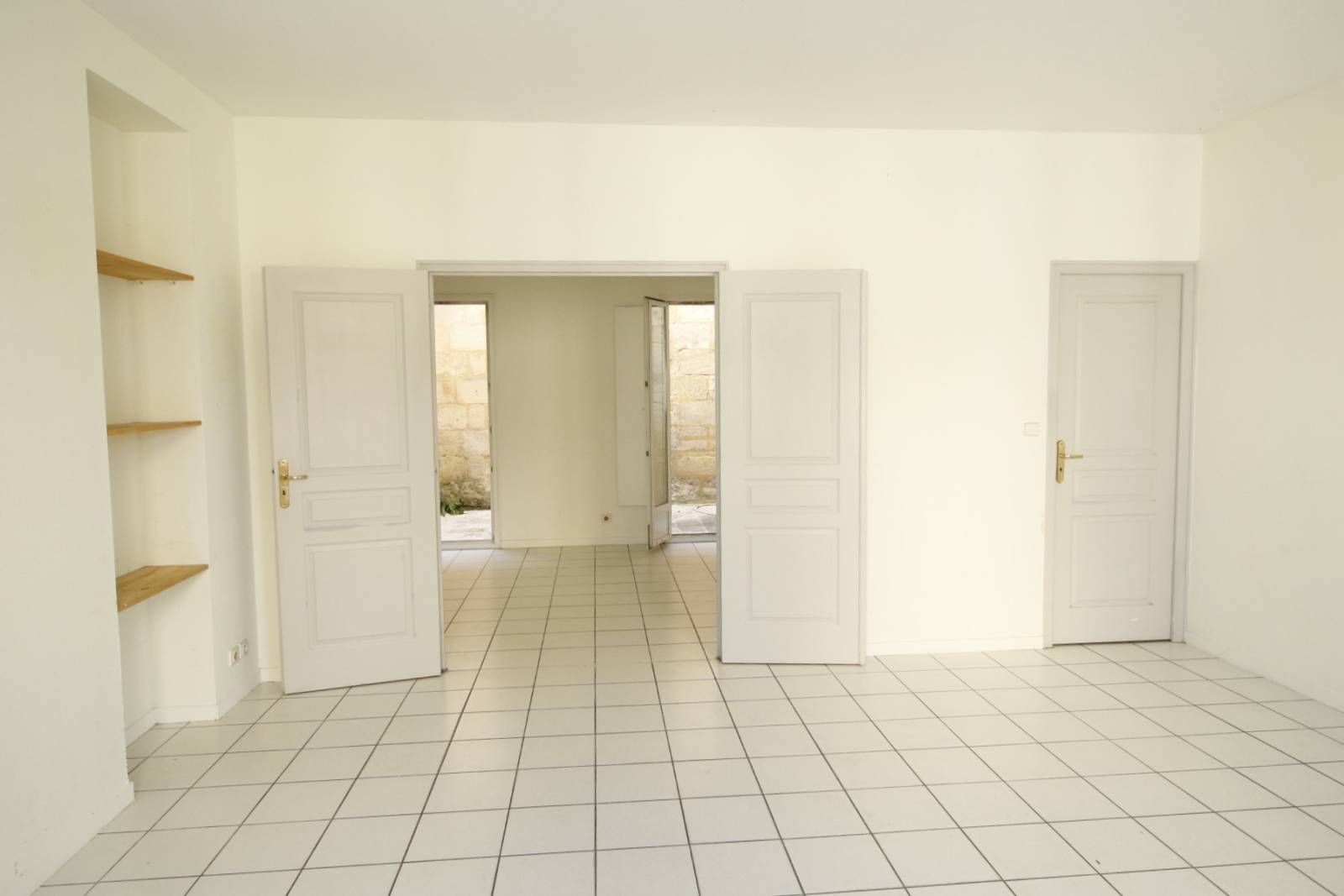 BORDEAUX BARRIERE DE PESSAC APPARTEMENT A VENDRE