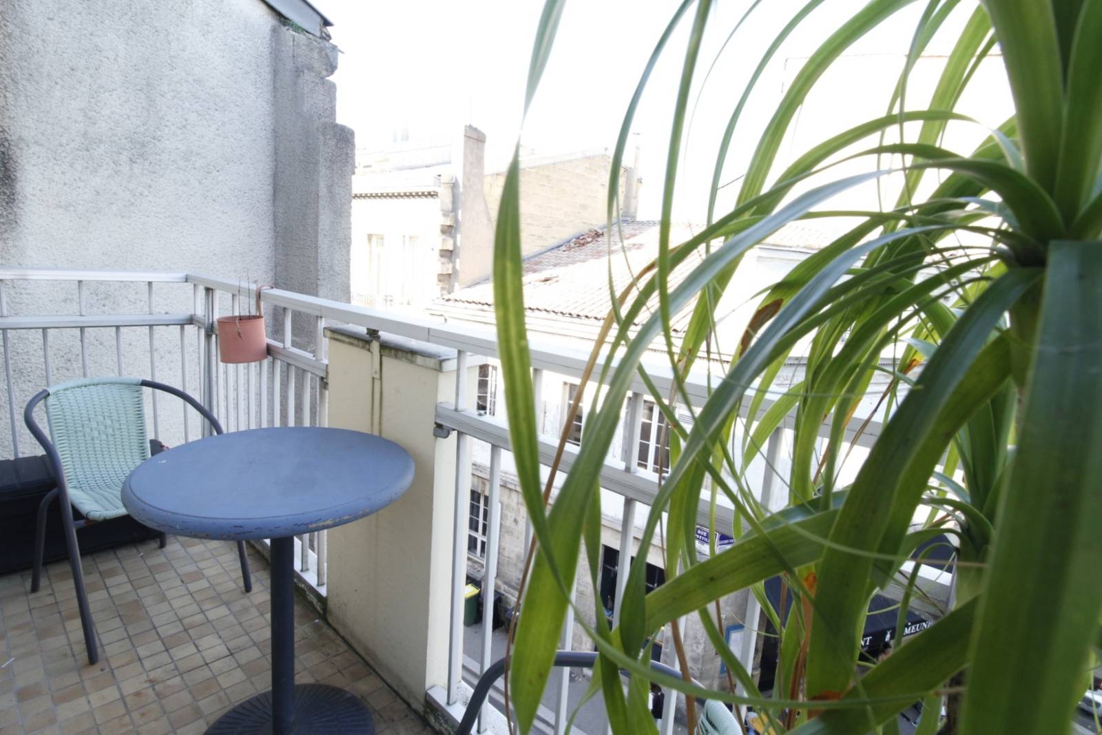 APPARTEMENT SAINT SEURIN AVEC ASCENSEUR