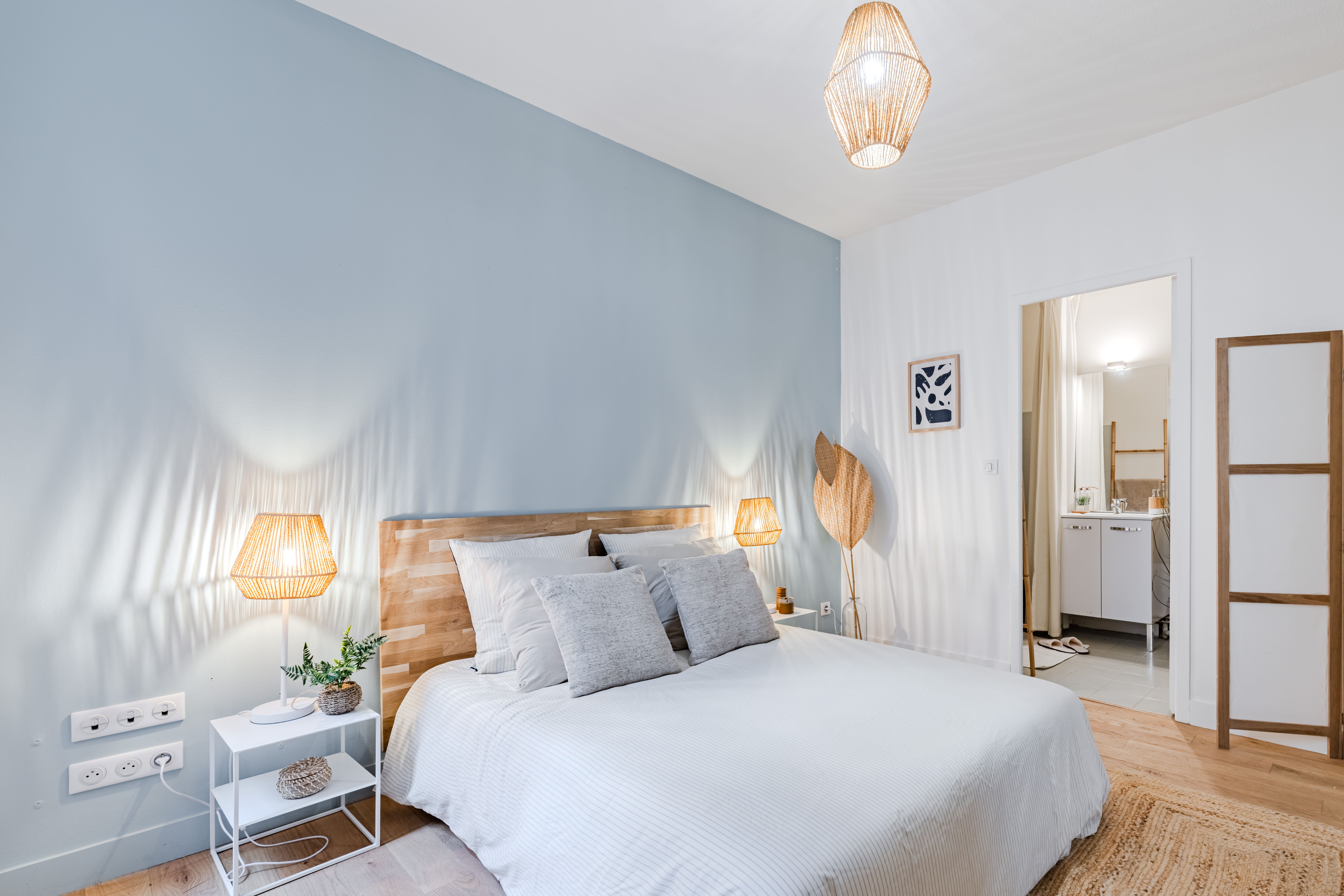 APPARTEMENT T2 BORDEAUX CENTRE QUARTIER ST PAUL entièrement rénové