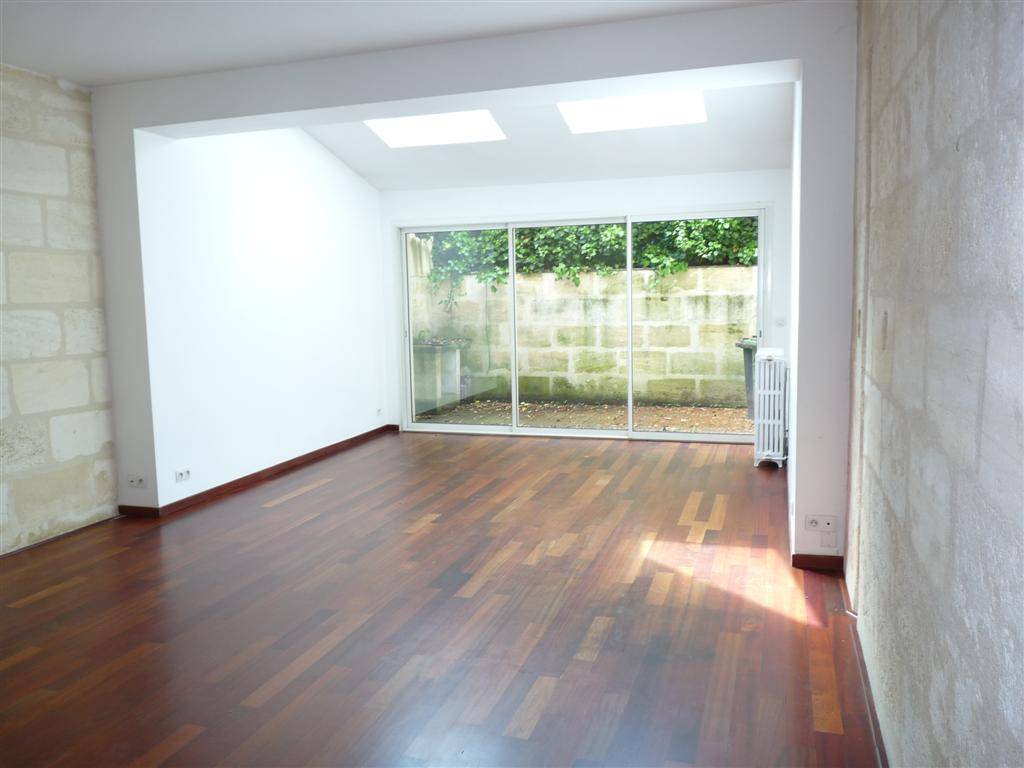 A LOUER MAISON T4 AVEC TERRASSE