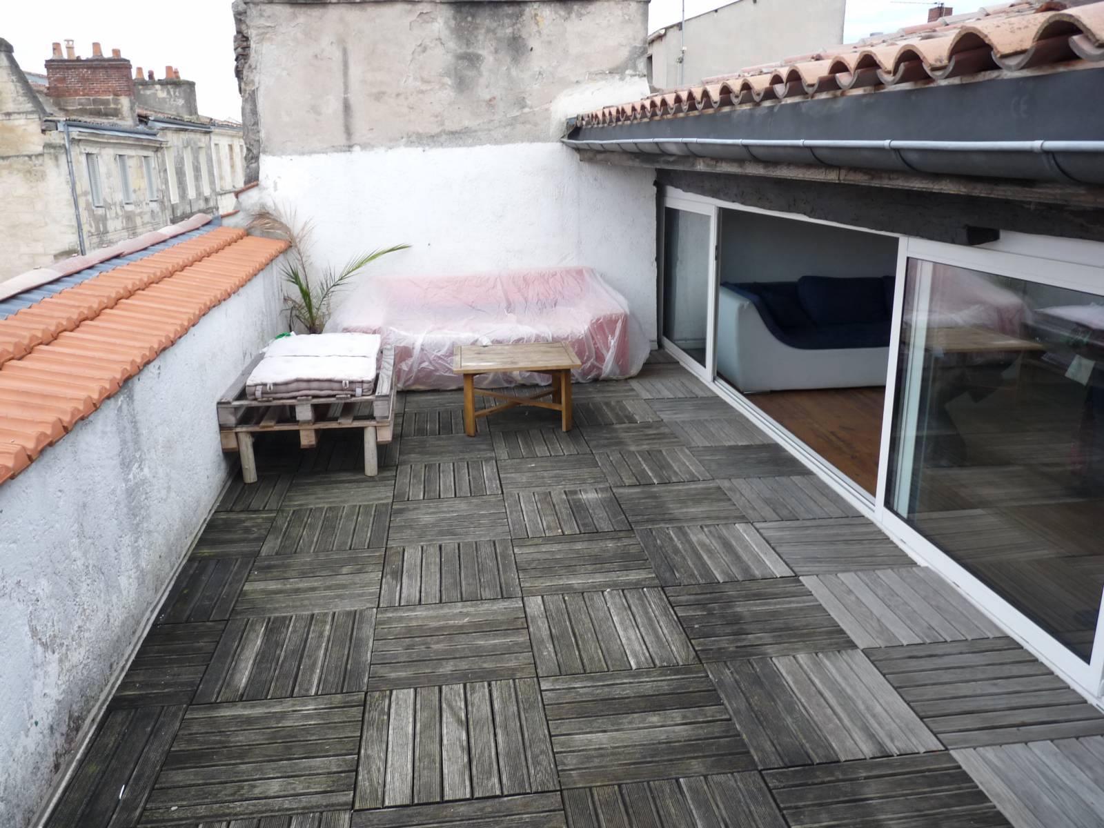 A LOUER STUDIO BORDEAUX - CHARTRONS 