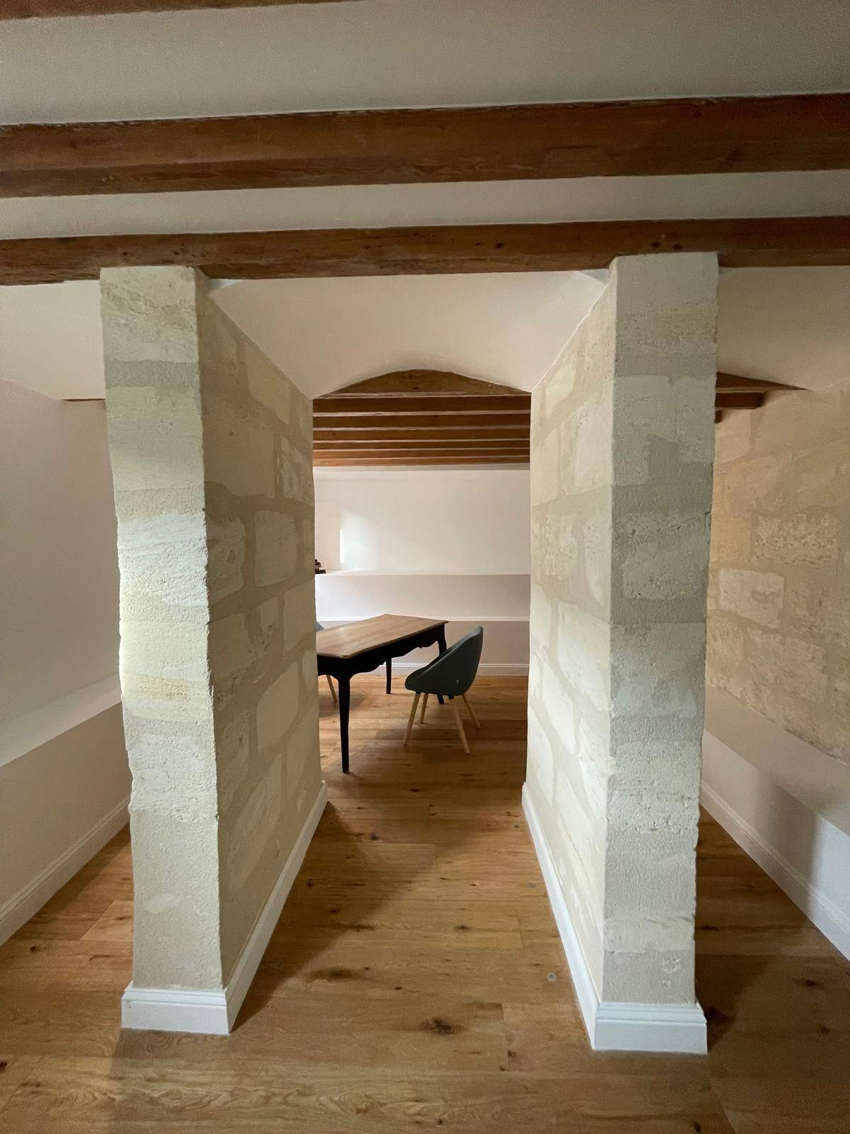 Maison de standing, entièrement rénovée, 4 chambres, un souplex aménagé, jardin, quartier Croix Blanche