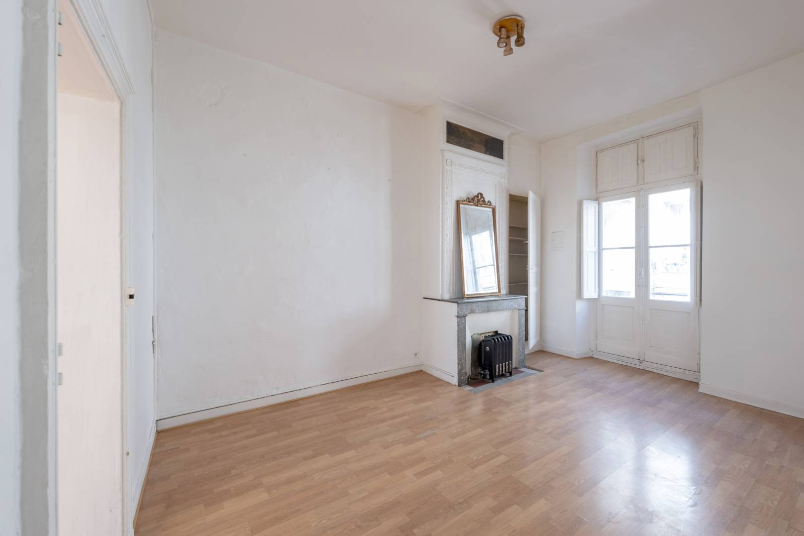 APPARTEMENT A VENDRE A BORDEAUX DANS LE CENTRE VILLE A PROXIMITE TRAMWAYS QUARTIER GAMBETTA