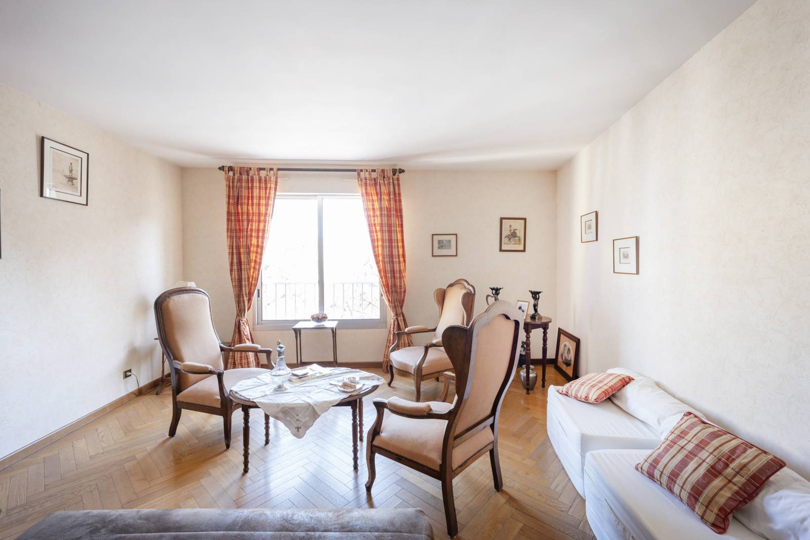 2 CHAMBRES BORDEAUX SAINT SEURIN