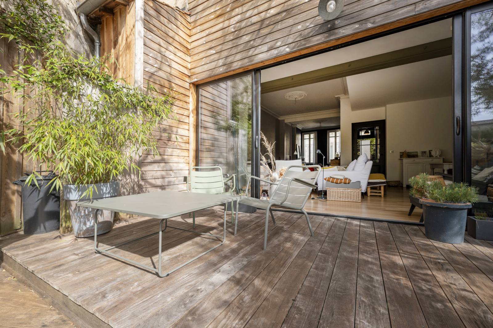 Agence immobiliere saint seurin maison familiale jardin