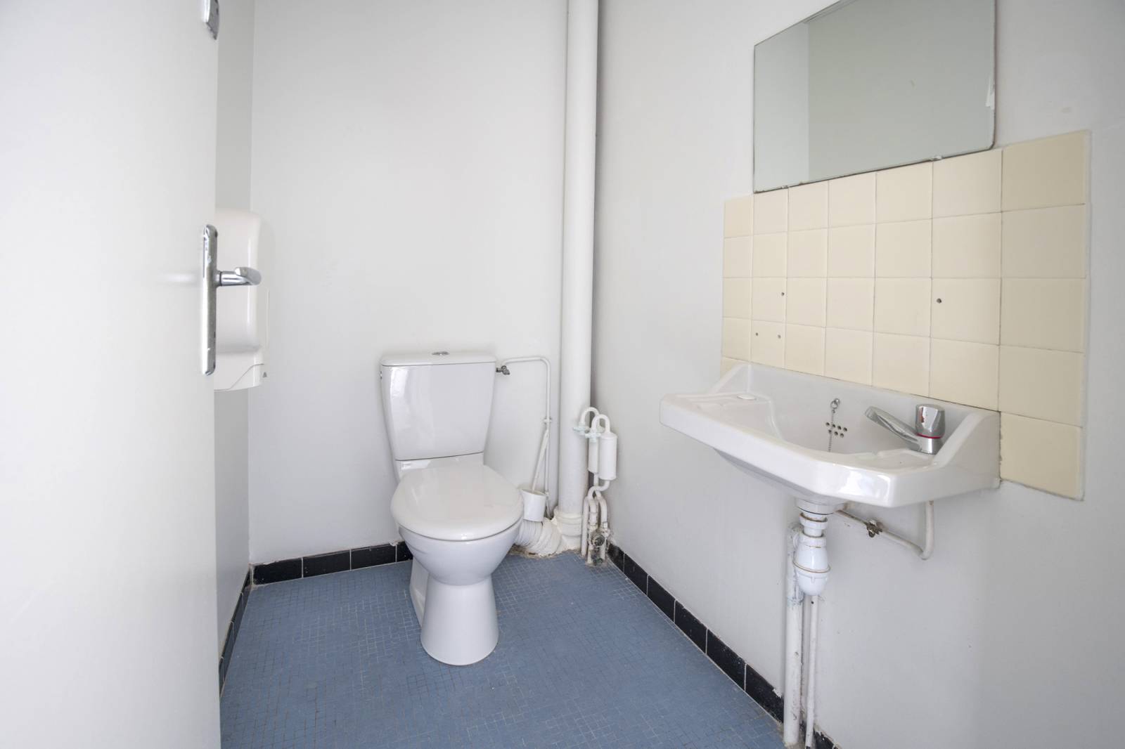 LOCATION BUREAUX – 39 m² – BORDEAUX SAINT-SEURIN