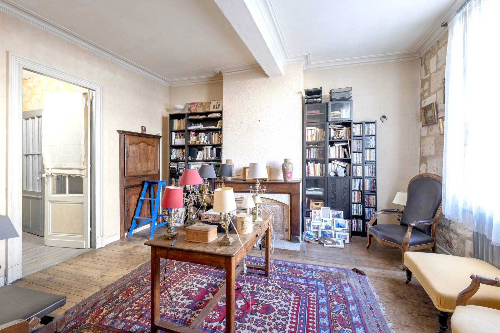 MAISON EN PIERRE AVEC JARDIN SUD