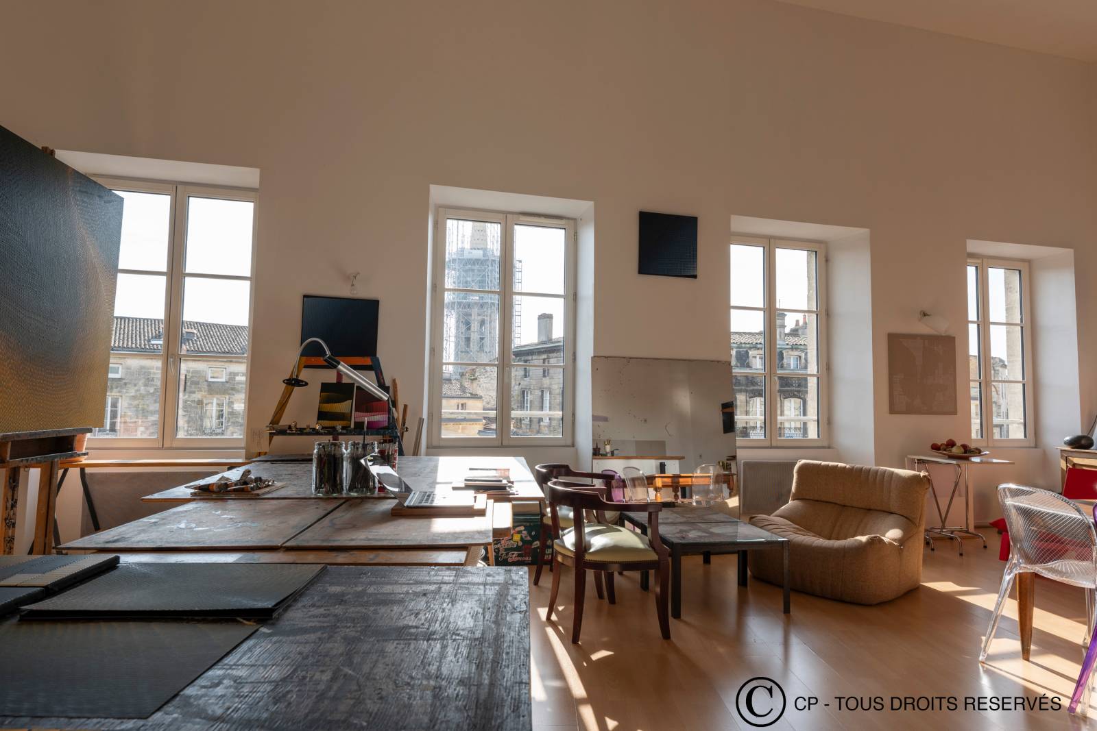 APPARTEMENT EN DUPLEX QUARTIER HISTORIQUE DE BORDEAUX 3 CHAMBRES ET UN BUREAU