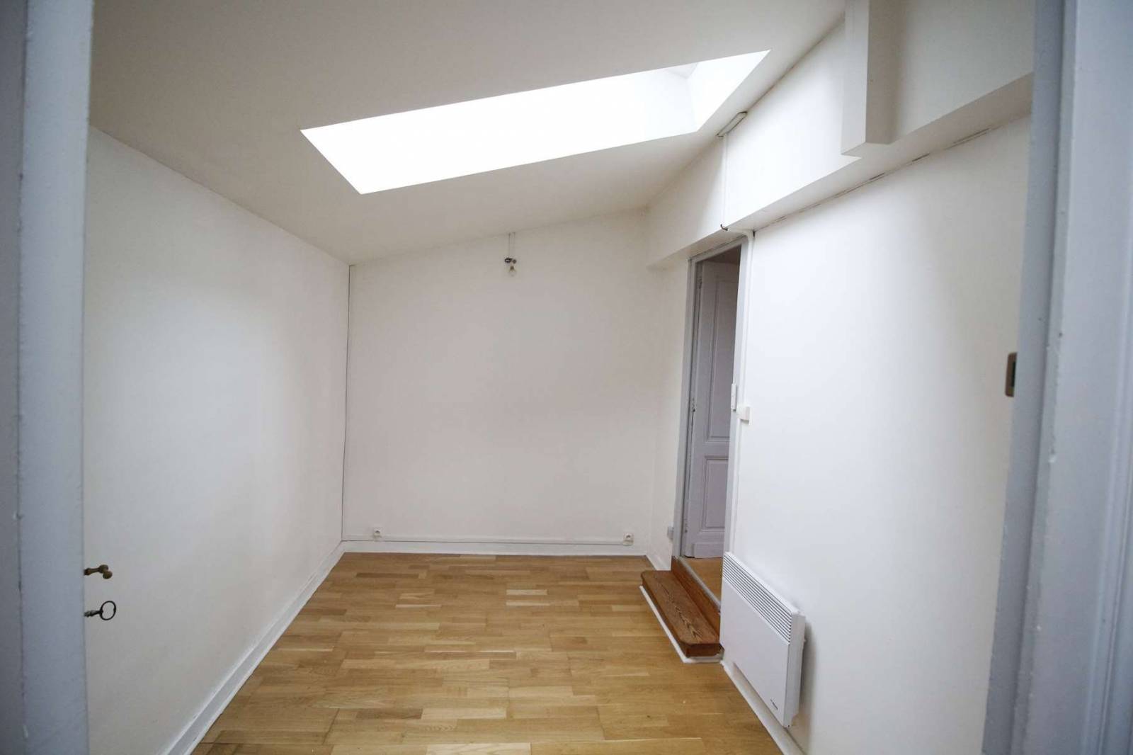 appartement dans petite copropriété trois pièces immeuble pierre