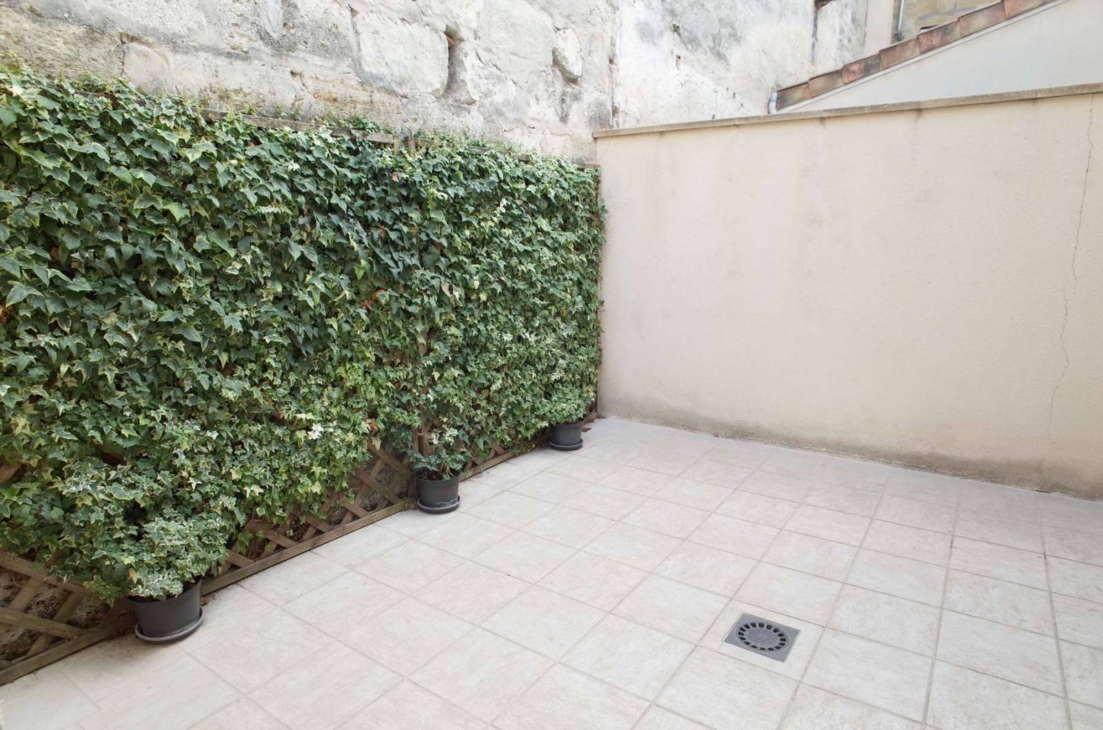 A LOUER MAISON AVEC TERRASSE