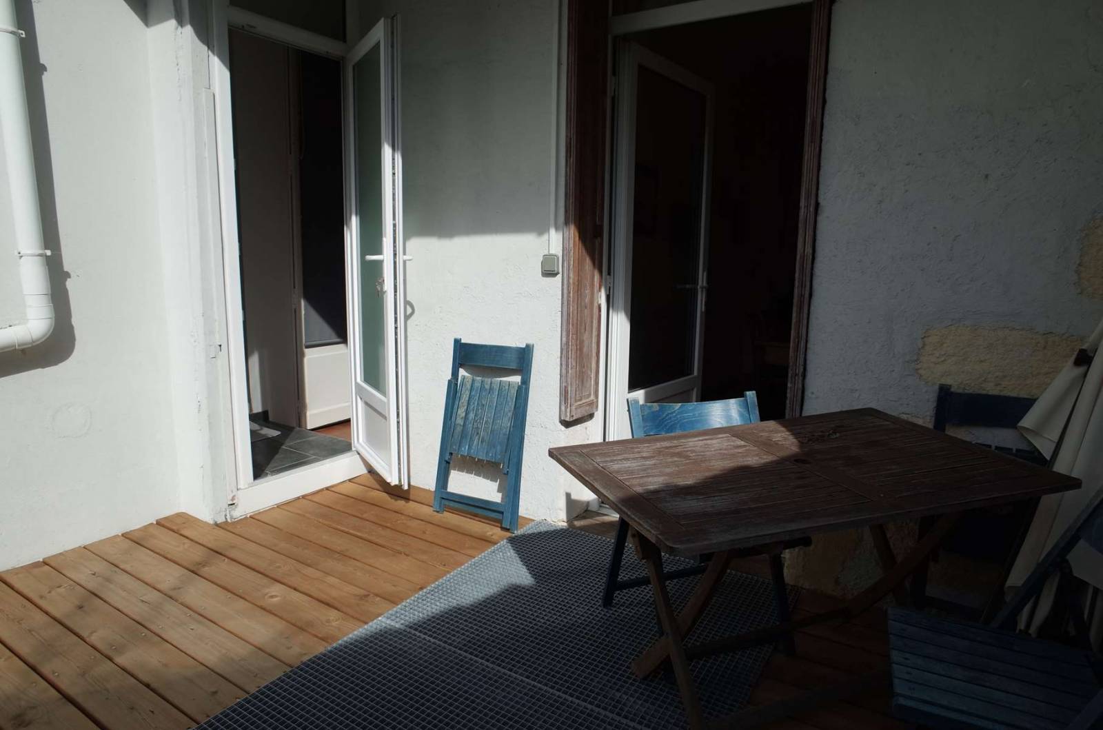 MAISON A LOUER MEUBLEE AVEC JARDINET