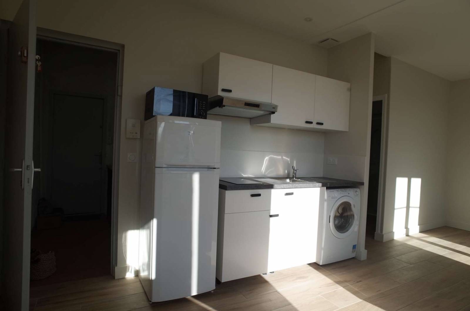 A LOUER STUDIO BORDEAUX - NANSOUTY 