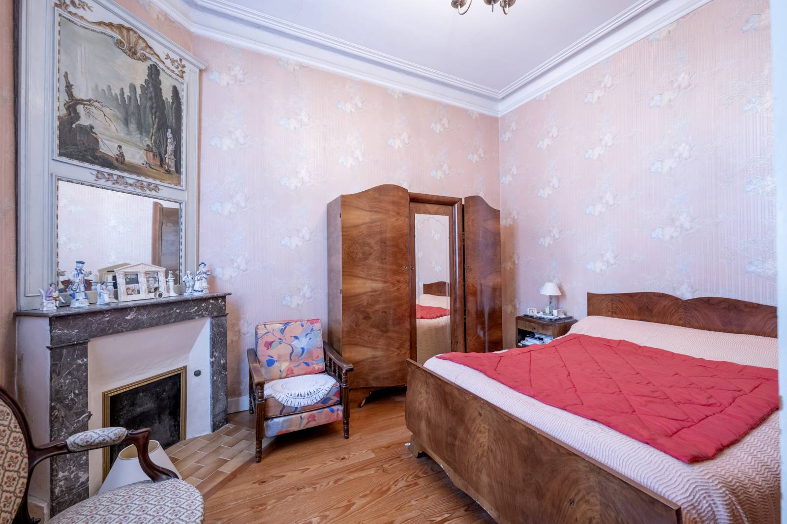 A VENDRE A BORDEAUX ECHOPPE AVEC JARDIN A RENOVER