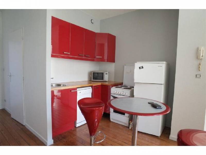 A LOUER APPARTEMENT T2 BORDEAUX CHARTRONS 