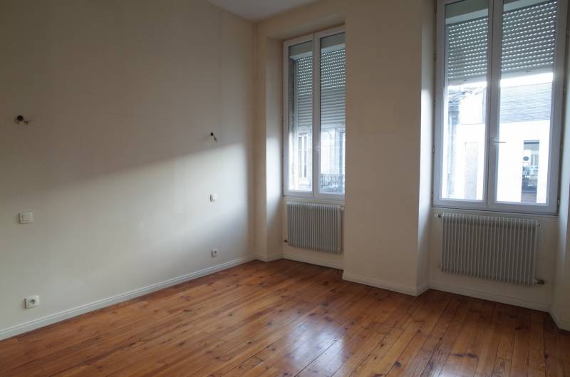 A LOUER MAISON T6+ BORDEAUX - SAINT BRUNO 