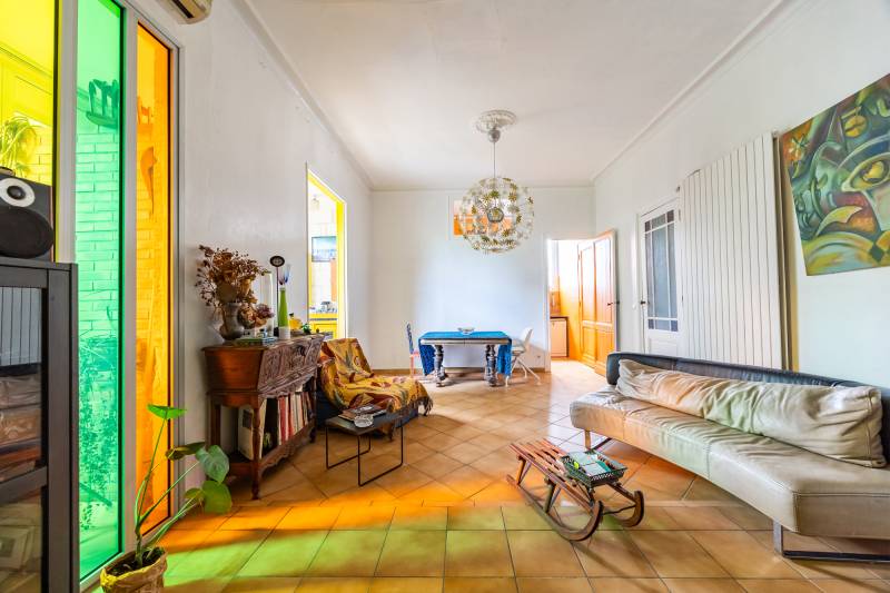 ECHOPPE AVEC JARDIN ET GARAGE