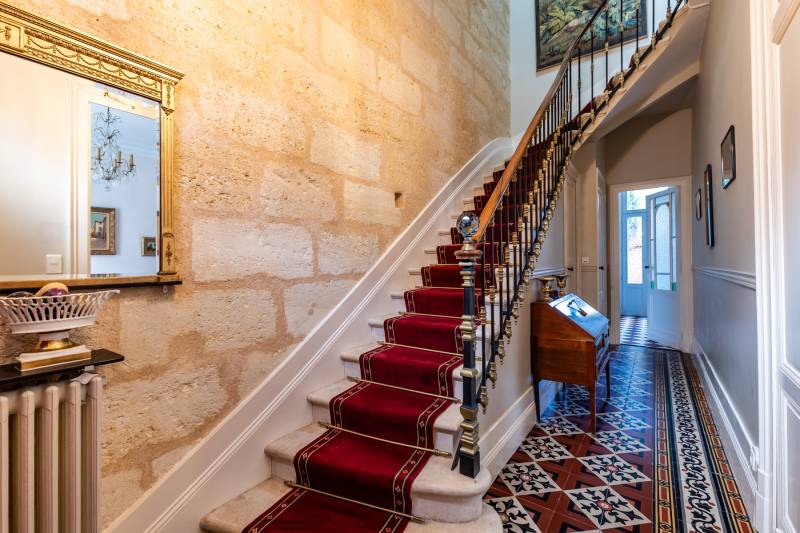 maison en pierre quartier croix blanche