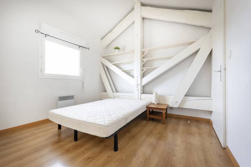 A LOUER T2 MEUBLE BORDEAUX - ORNANO 