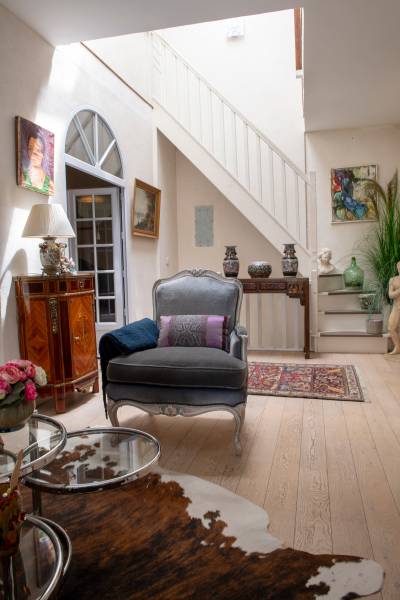 A VENDRE BORDEAUX ENTRE GAMBETTA ET FONDAUDEGE MAISON AVEC GARAGE DANS UNE RUE CALME